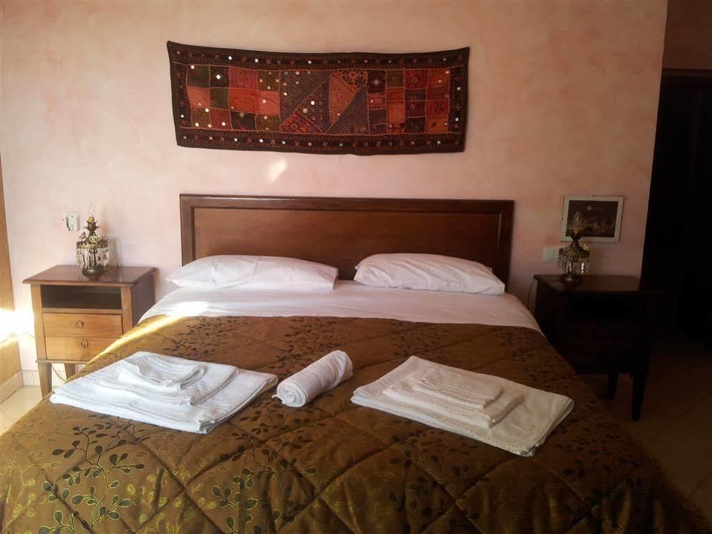 Piazza Salento Bed and Breakfast Lecce Buitenkant foto