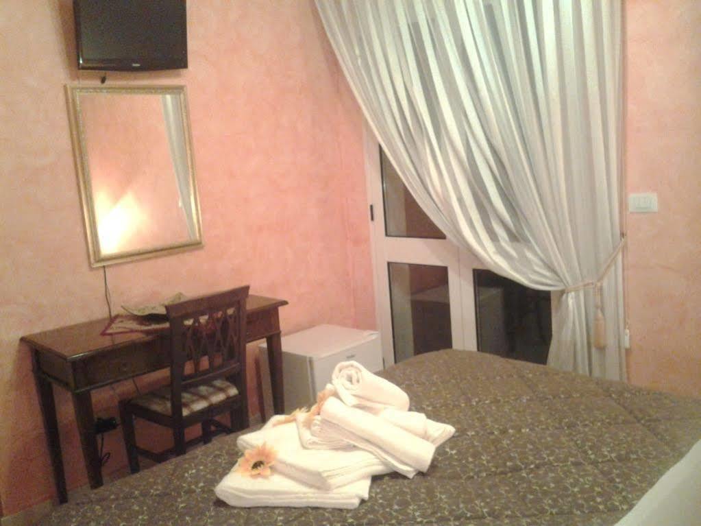 Piazza Salento Bed and Breakfast Lecce Buitenkant foto