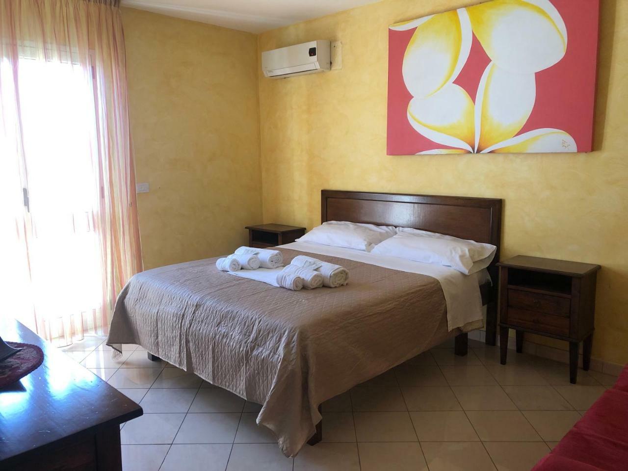 Piazza Salento Bed and Breakfast Lecce Buitenkant foto