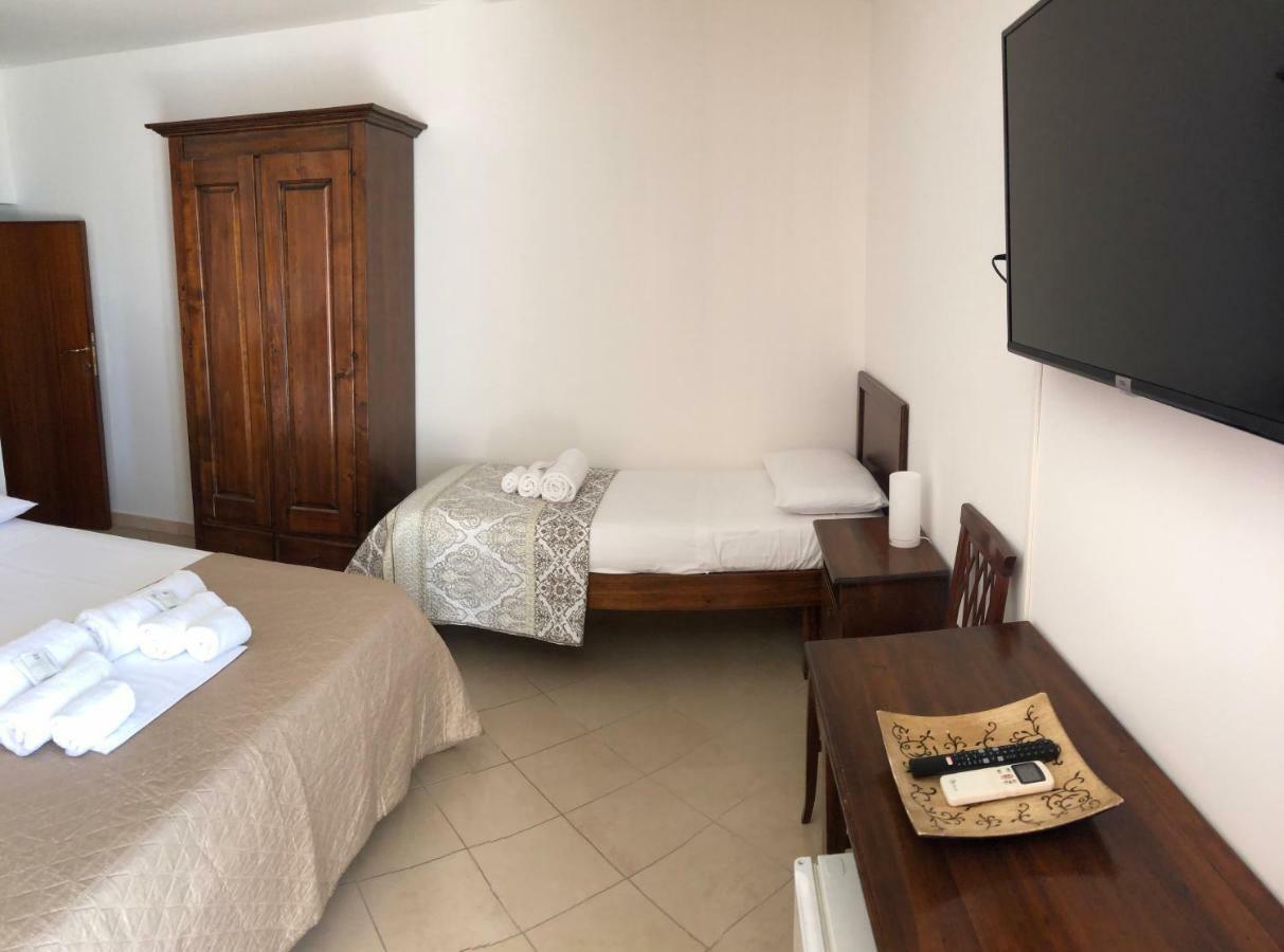 Piazza Salento Bed and Breakfast Lecce Buitenkant foto