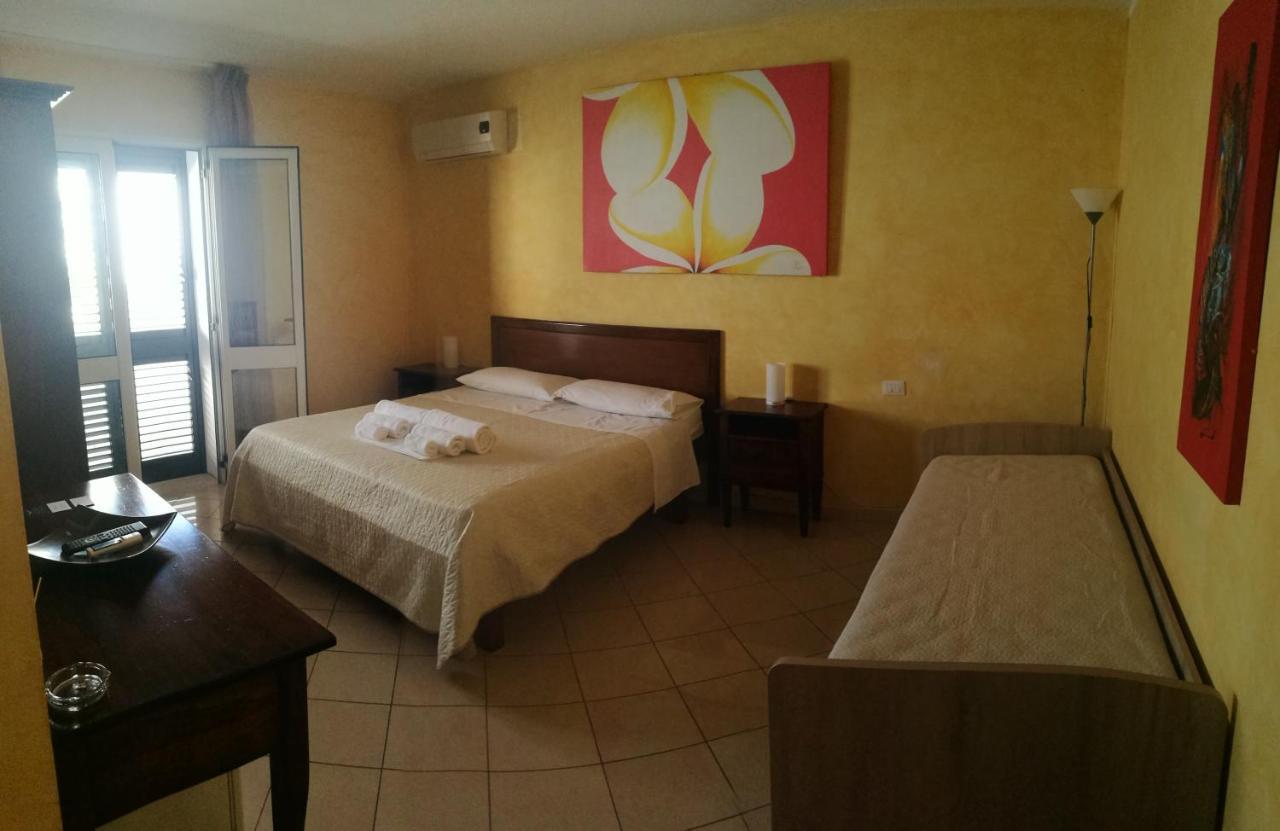 Piazza Salento Bed and Breakfast Lecce Buitenkant foto